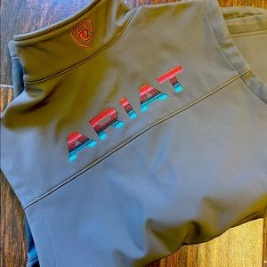 Ariat Men’s Banyan Bark 2.0 Serape Softshell Vest